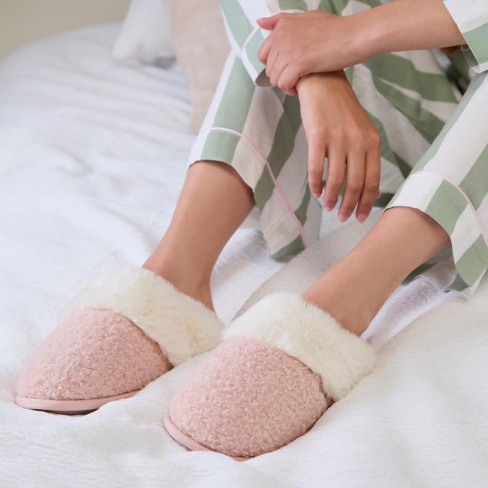 totes toasties® Ladies Borg Mule Slippers Pink